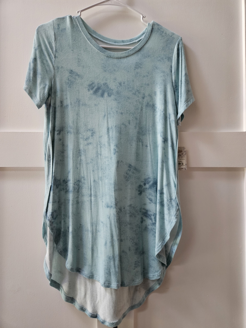 Mudd Light Teal Tie-Dye High-Low Short Sleeve Tunic